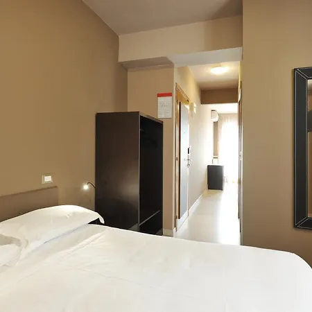M14 & Hotel Padova