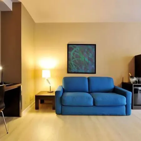 Hotel M14 & 3*