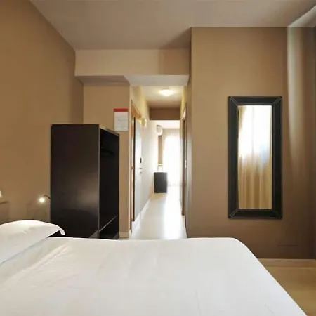 M14 & Hotel