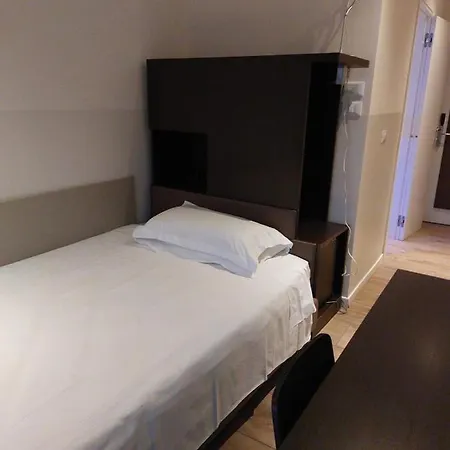 M14 & Hotel Padoue