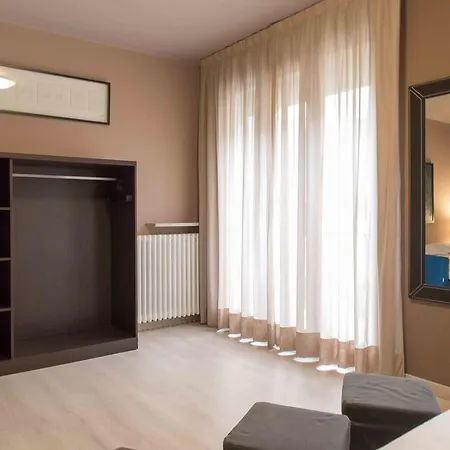 M14 & Hotel Padova