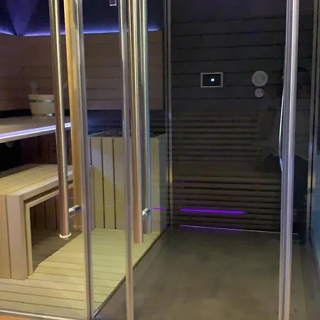 Hotel M14