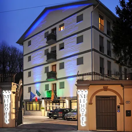 Hotel M14 & 3*