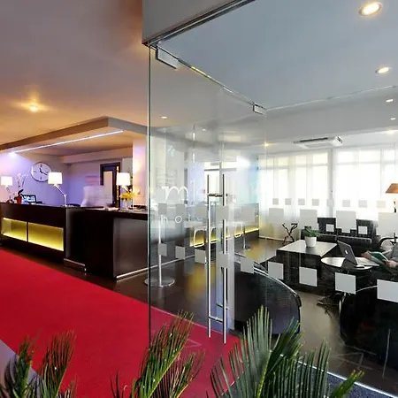 M14 & Hotel 3*