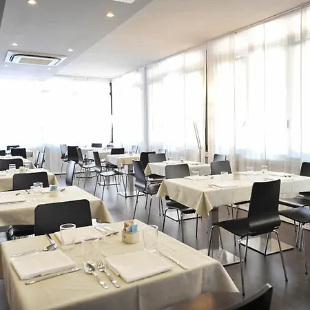 M14 & Hotel 3*