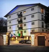 M14 & Hotel Padua