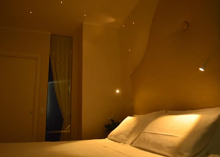 Hotel M14 & 3*