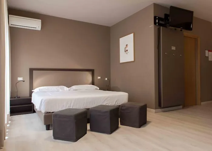 M14 & Hotel Padova