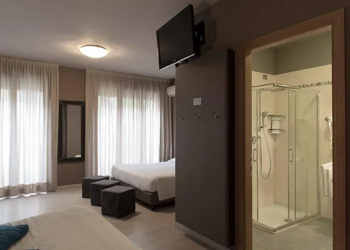 M14 & Hotel 3*