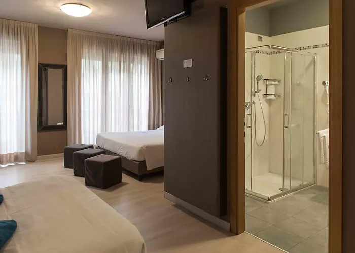 Hotel M14 &